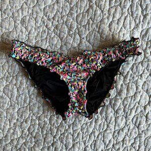 Victoria’s Secret Cheeky Ruffle Victoria’s Secret ruched bikini bottom. xs
